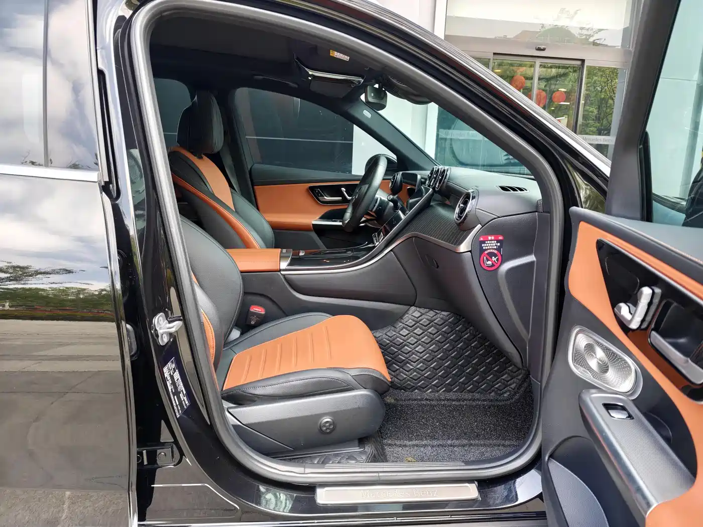 MERCEDES-BENZ GLC
