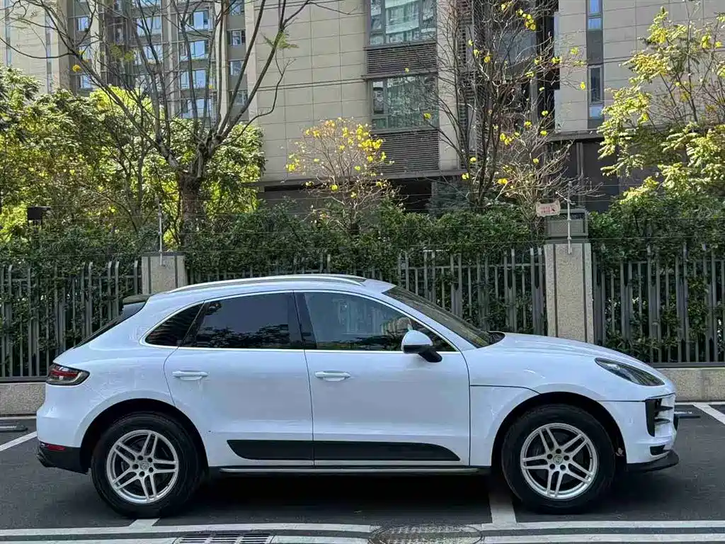 Porsche Macan 2018 Macan 2.0T фото 10