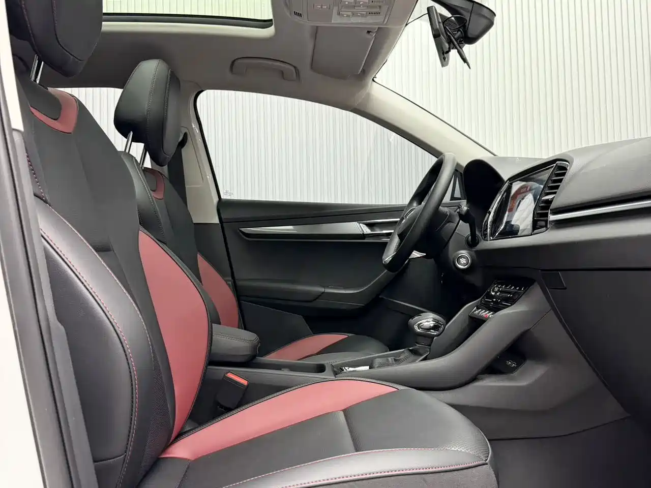 Photo 11 - Škoda Karoq