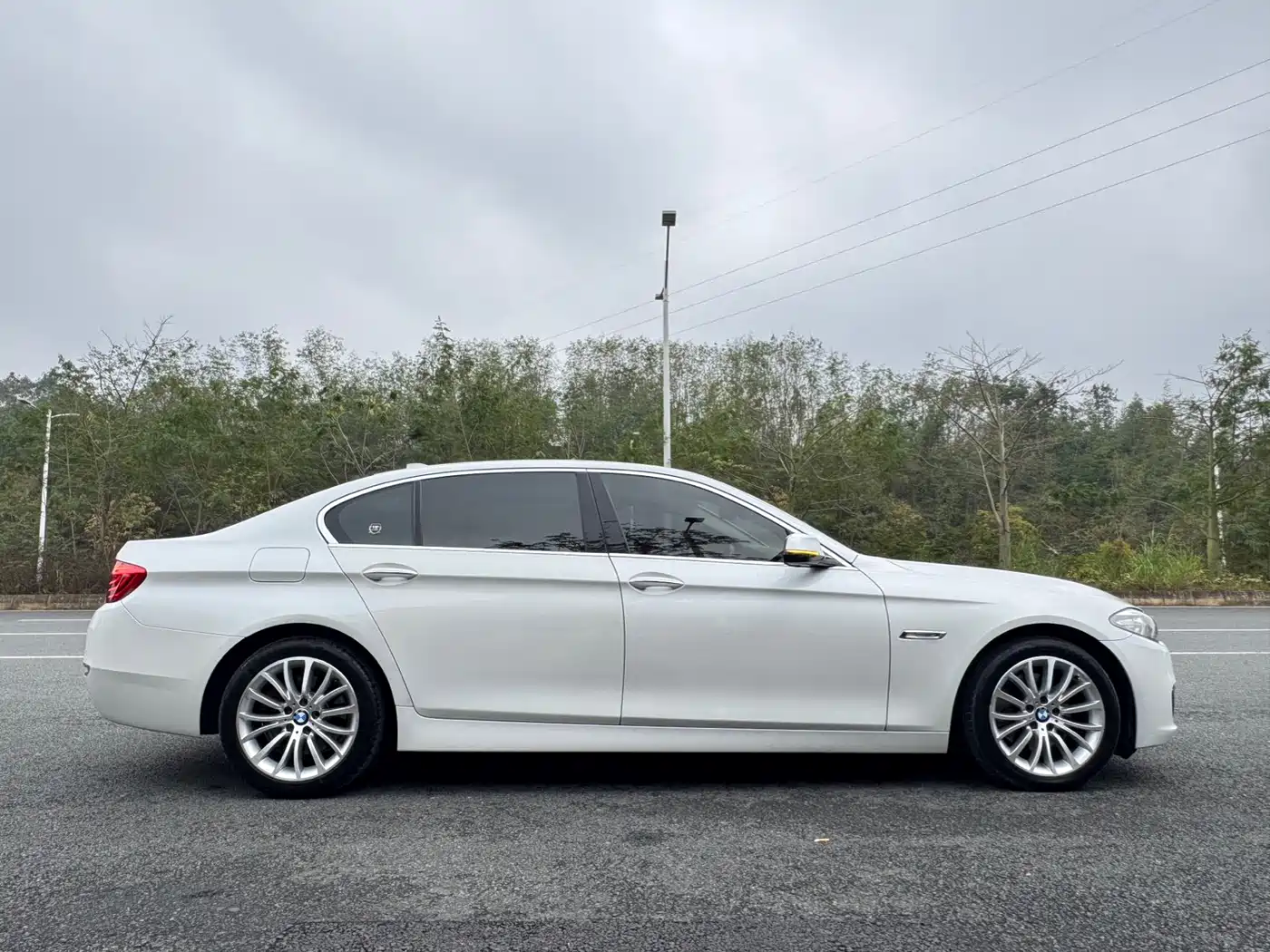 BMW 5 Series 2017 525Li Luxury Design Package фото 13
