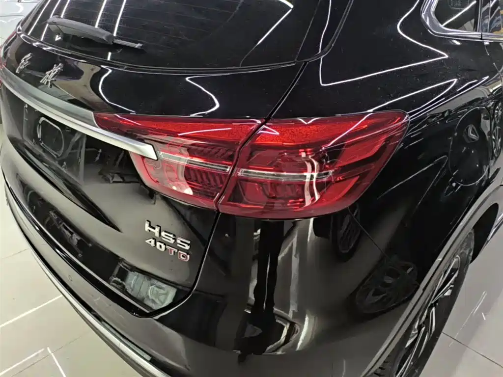 Hongqi HS5 2022 Facelift 2.0T Smart Flag Enjoyment Edition фото 8