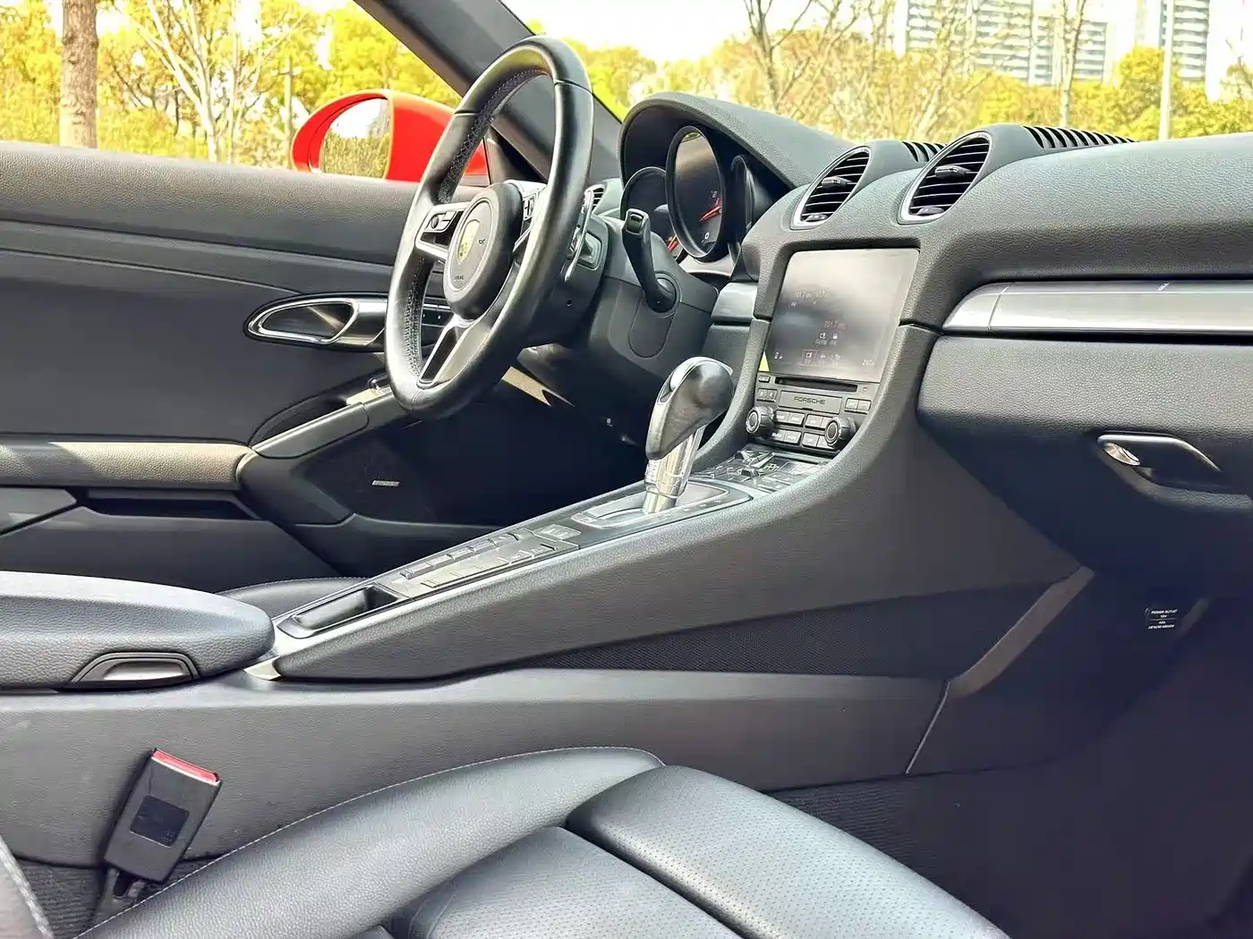 Porsche 718 2018 Cayman 2.0T фото 12