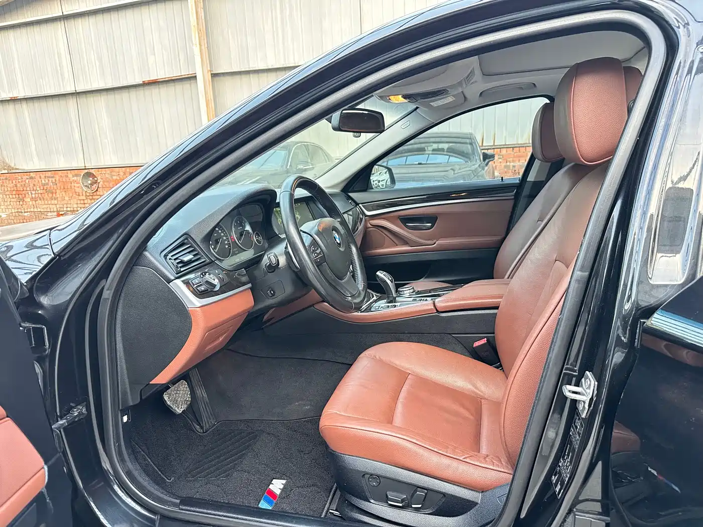 BMW 5 Series (Import) 2013 535i Leading Sport фото 4