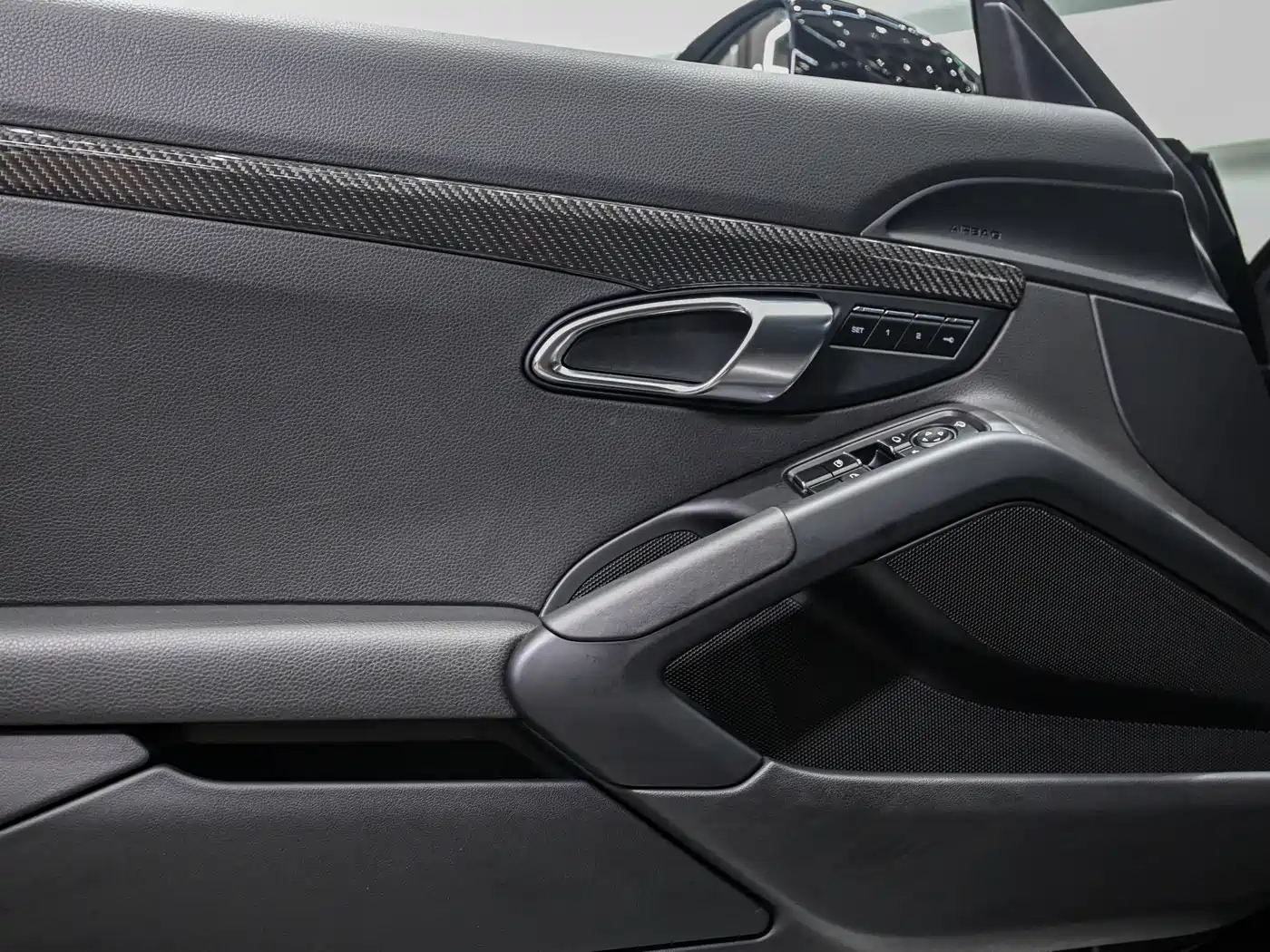 Porsche 718 2018 Cayman 2.0T фото 15