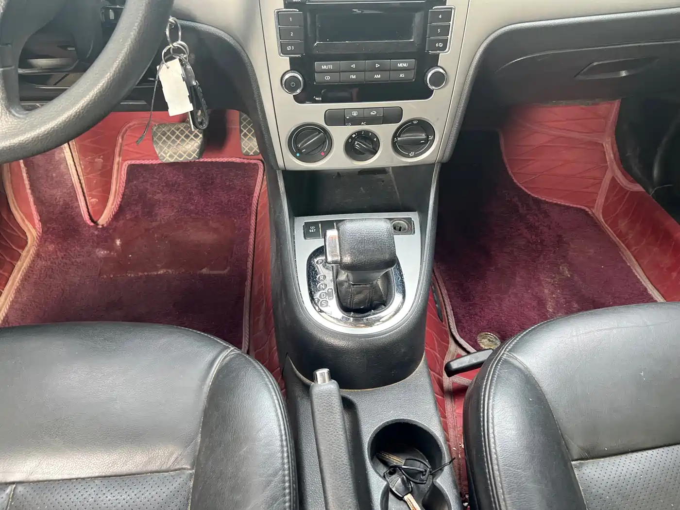 Volkswagen Lavida 2011 1.6L Automatic Pinxuan Edition фото 9