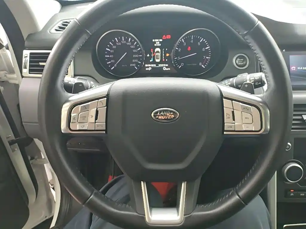 Land Rover Discovery Sport 2016 2.0T SE фото 11