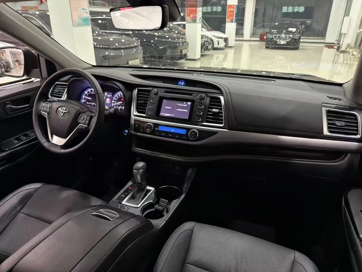 Toyota Highlander 2018 2.0T 4WD Luxury 7-seater China VI фото 12
