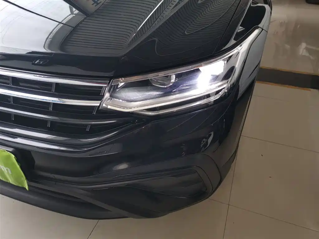 Volkswagen Tiguan L 2025 Model 300TSI Auto 2WD Dragon Edition фото 18