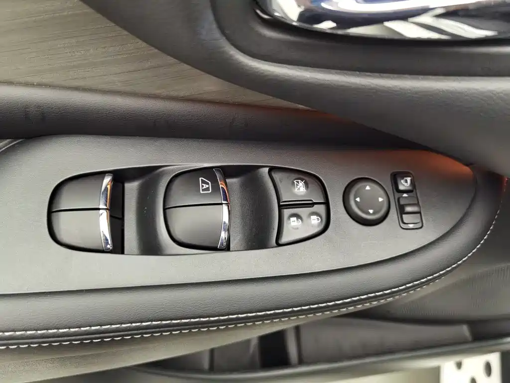 Nissan Murano 2023 2021 2.5L XL 2WD Intelligent Luxury Edition