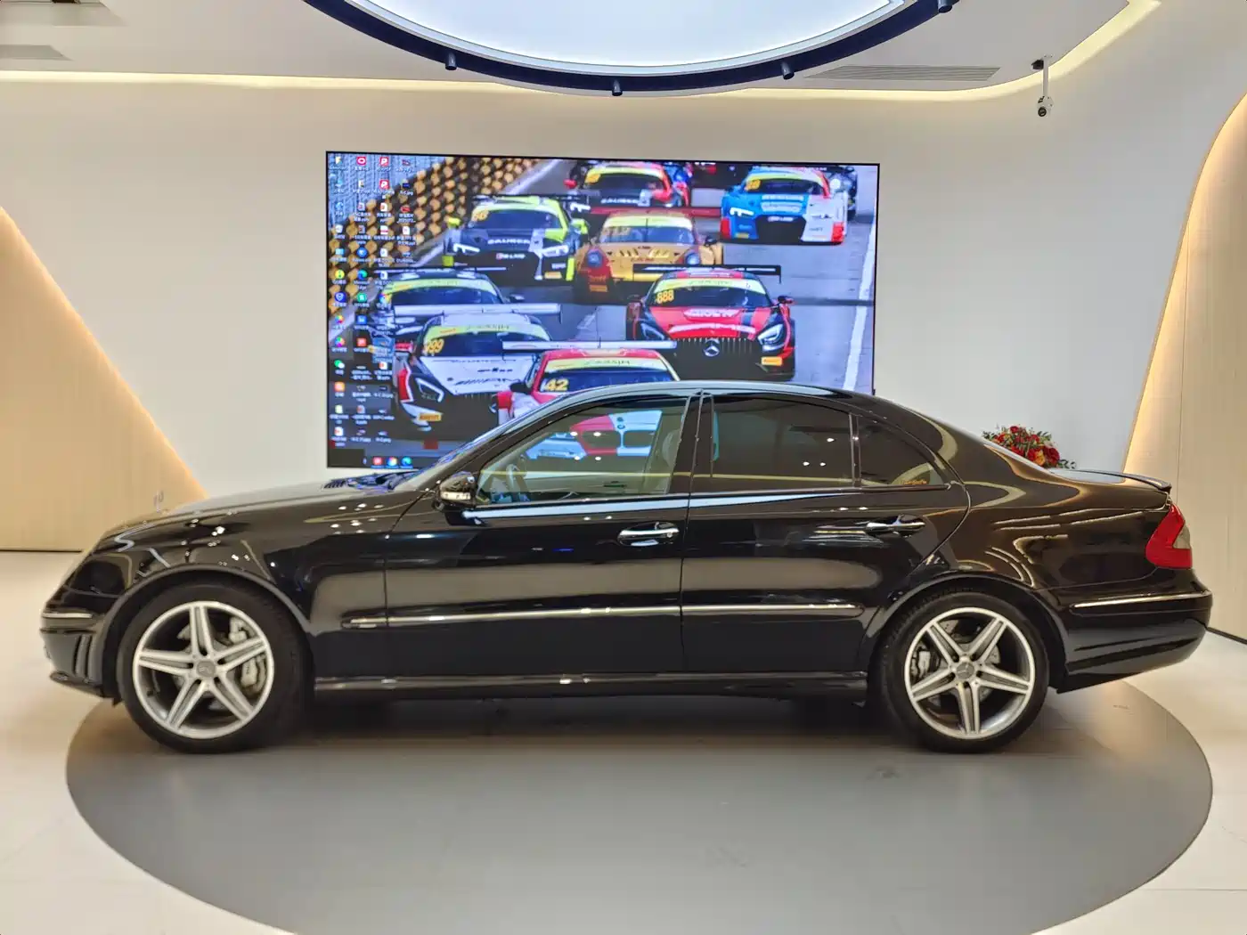 Mercedes-Benz E-Class 2008 Model E 280 Personality Sport Edition фото 7