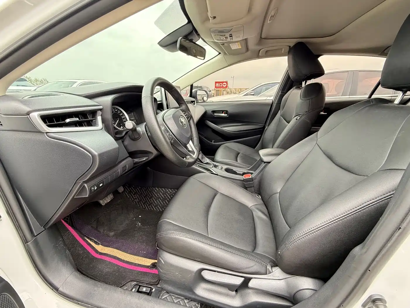 Toyota Corolla 2021 TNGA 1.5L CVT Elite Edition фото 7