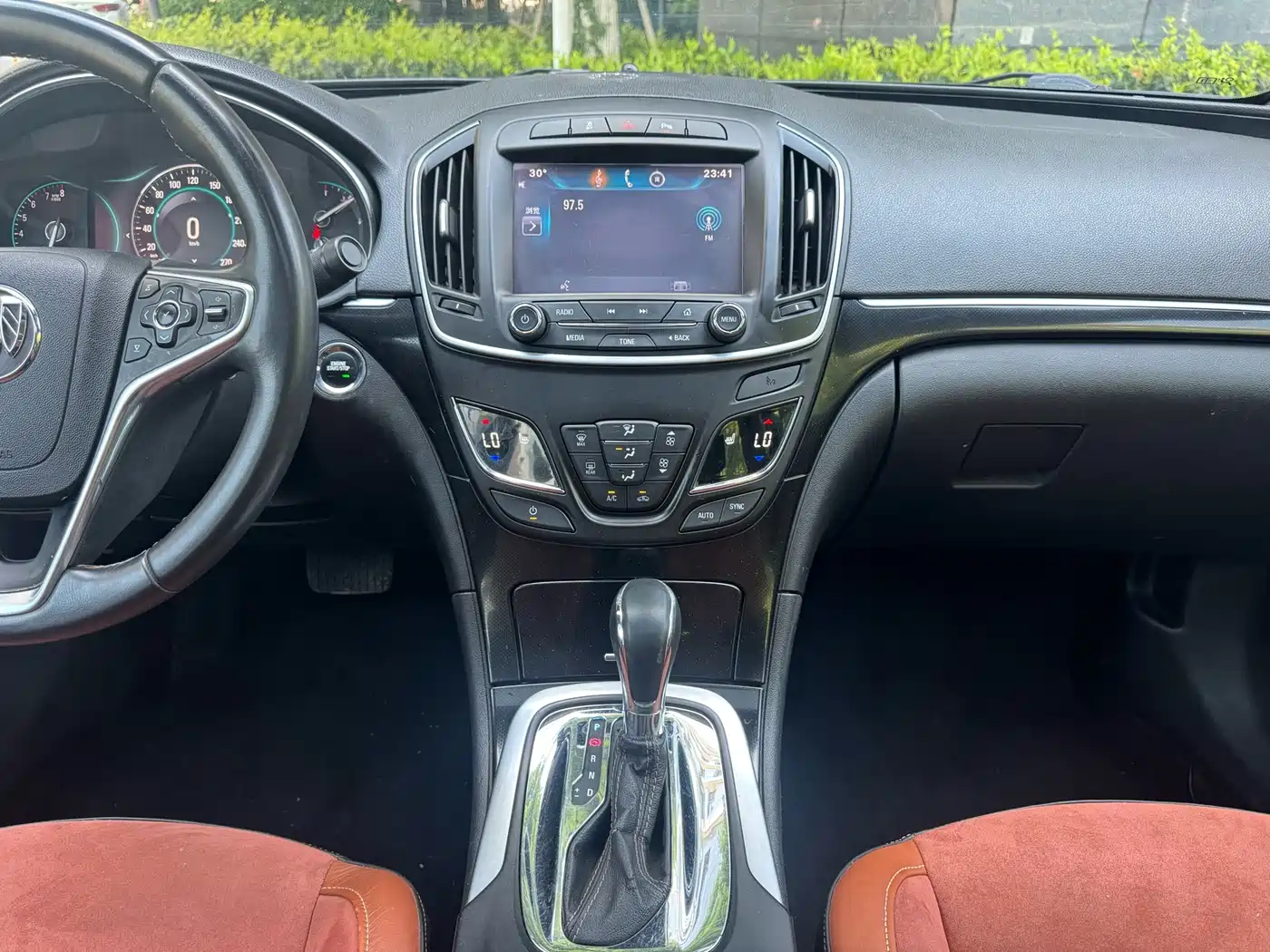 Buick Regal 2015 1.6T Elite Tech Edition фото 19