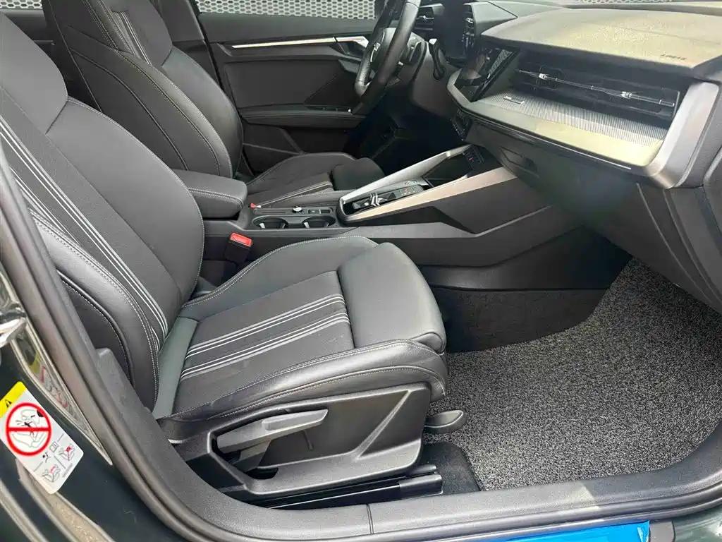 Audi A3 2024 Model A3L Limousine 35 TFSI Fashion Sport фото 17