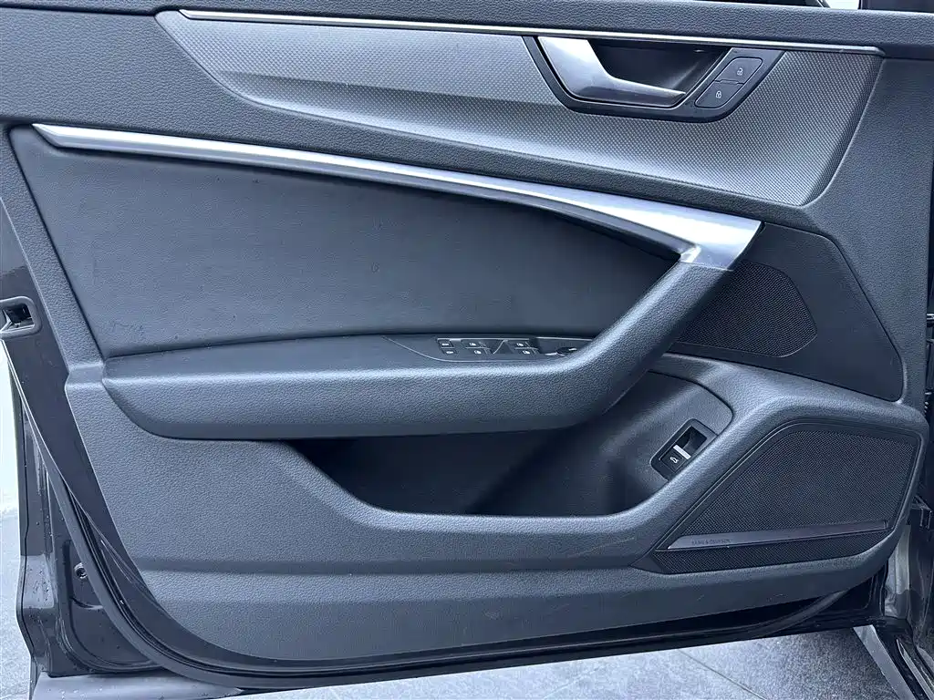 Audi A6L 2019 45 TFSI quattro Exclusive Dynamic фото 16