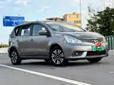 Photo 3 - Nissan Livina