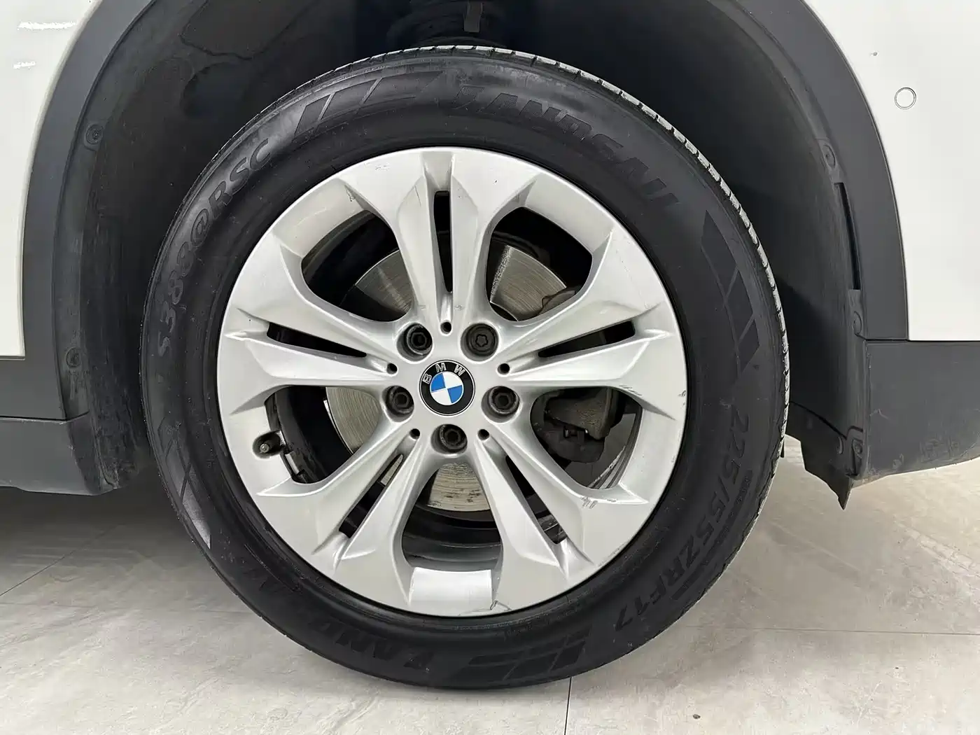 BMW X1 2016 sDrive18Li Premium Model фото 15