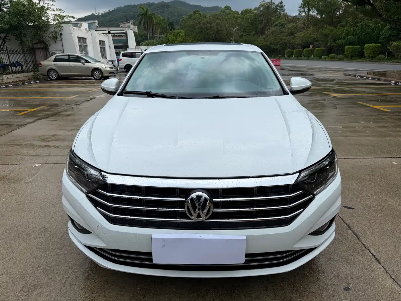 Volkswagen Sagitar 2022 280TSI DSG Surpassing Edition фото 2