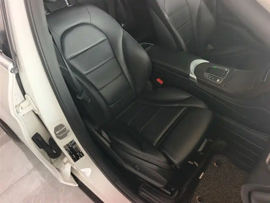 Mercedes-Benz GLC 2020 GLC 260 L 4MATIC Dynamic фото 25