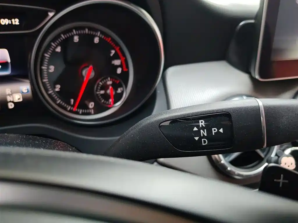 Mercedes-Benz CLA (Import) 2017 Facelift CLA 200 Style фото 7