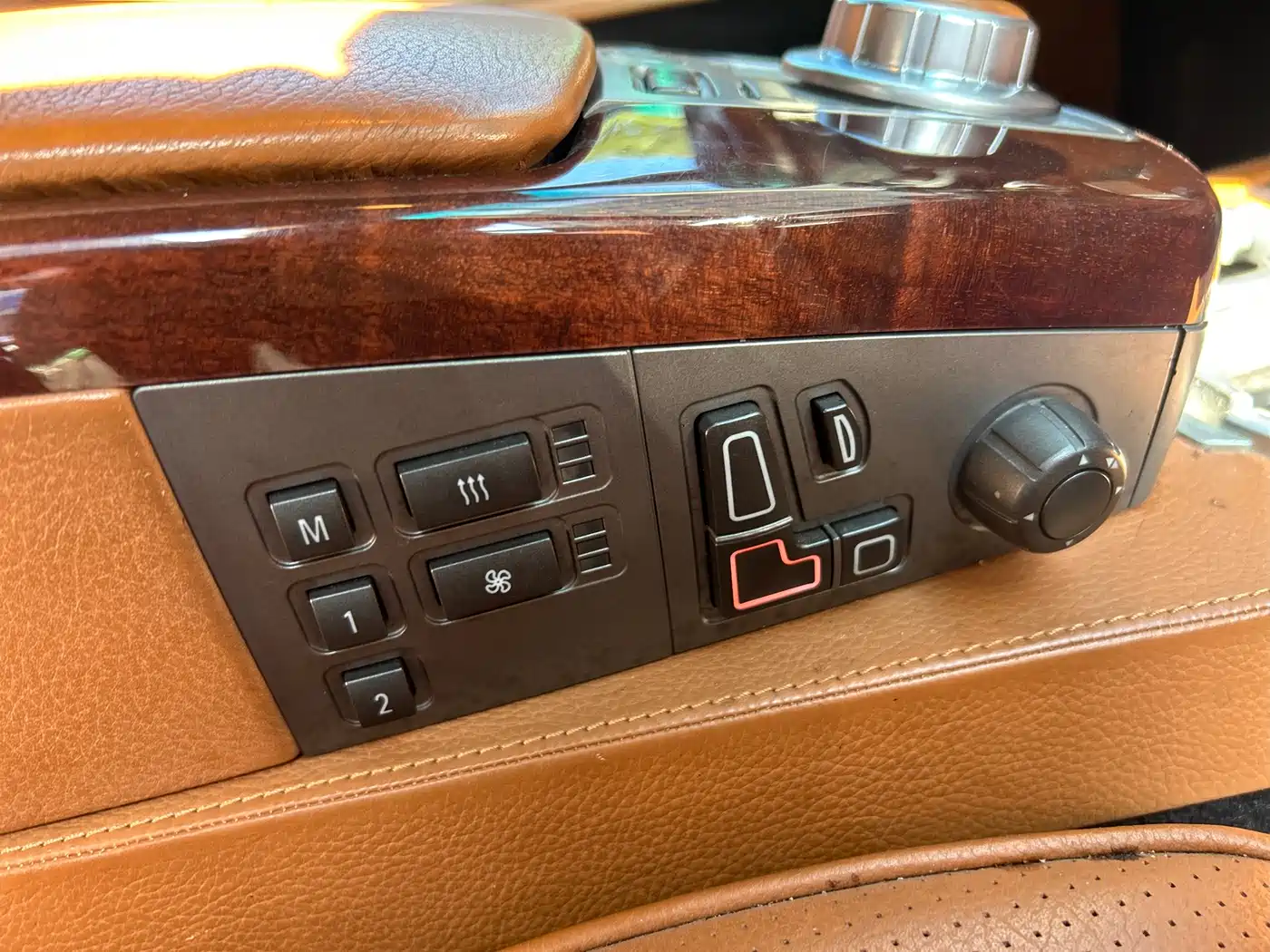 BMW 7 Series 2009 750Li Luxury фото 16