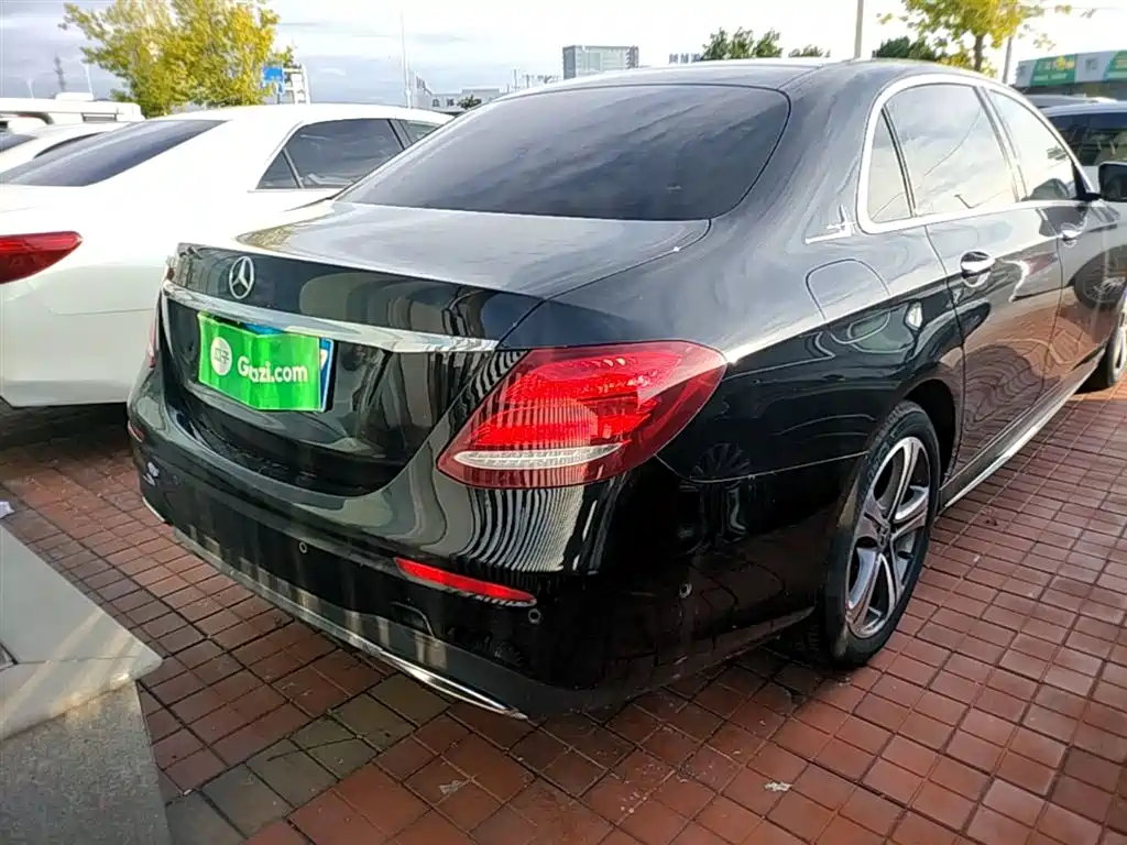 Mercedes-Benz E-Class 2018 Facelift E 200 L Sport фото 4