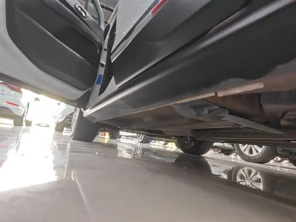 Peugeot 3008 2016 1.6THP Automatic Classic Edition фото 22