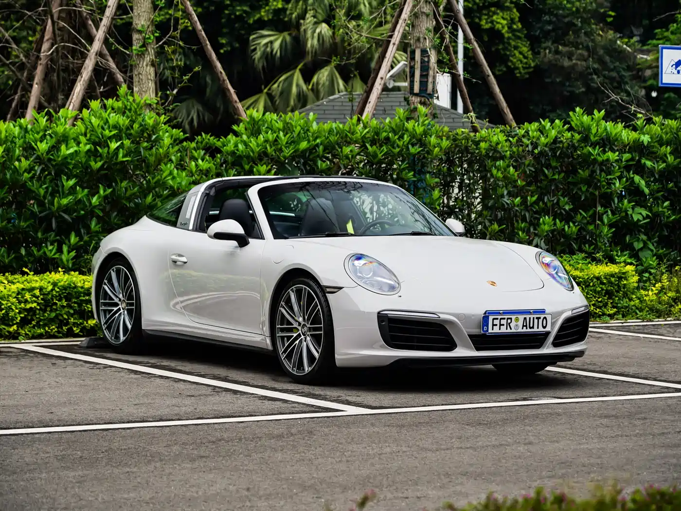 Porsche 911 2016 Targa 4 3.0T фото 10