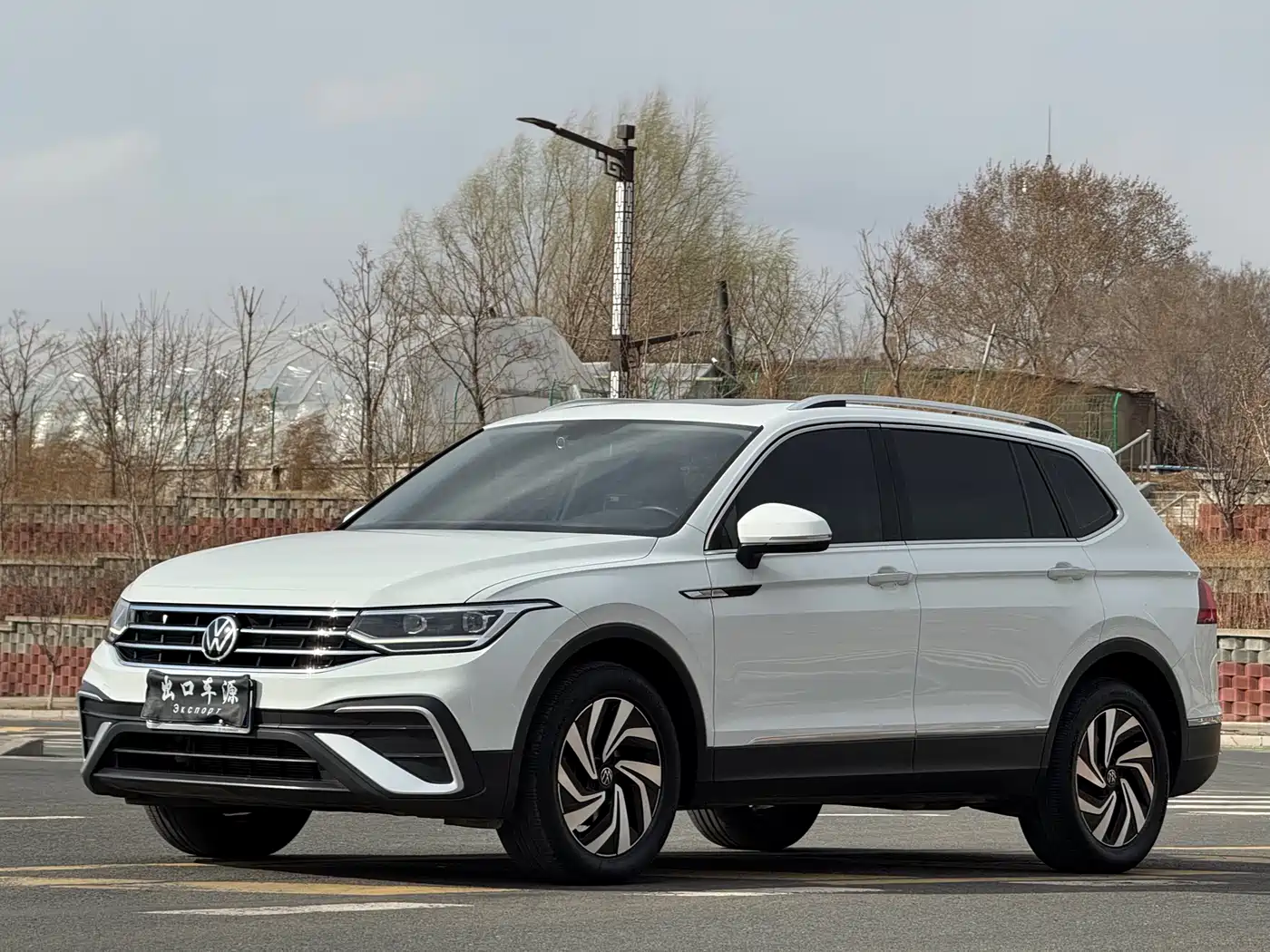 Volkswagen Tiguan L 2023 280TSI 2WD Trend Limited Edition фото 2