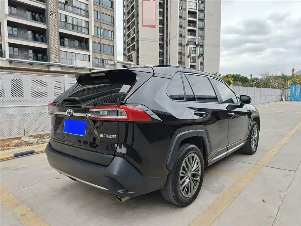 Toyota Wildlander 2023 2.0L CVT FWD Luxury PLUS фото 9