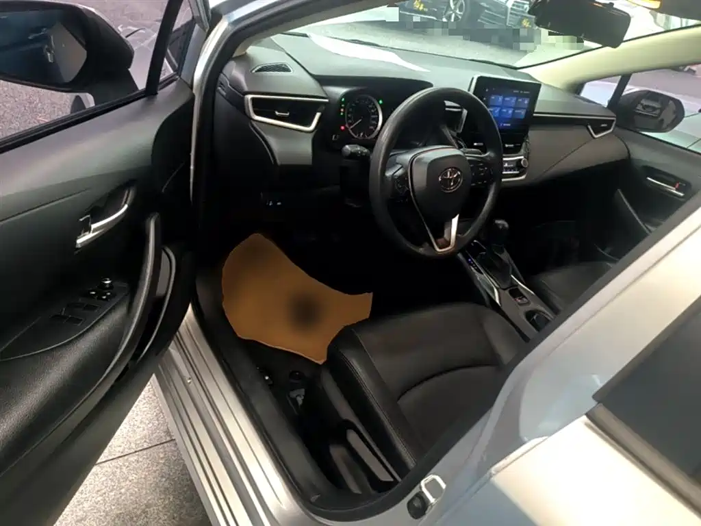 Toyota Corolla 2021 TNGA 1.5L CVT Elite Edition фото 16