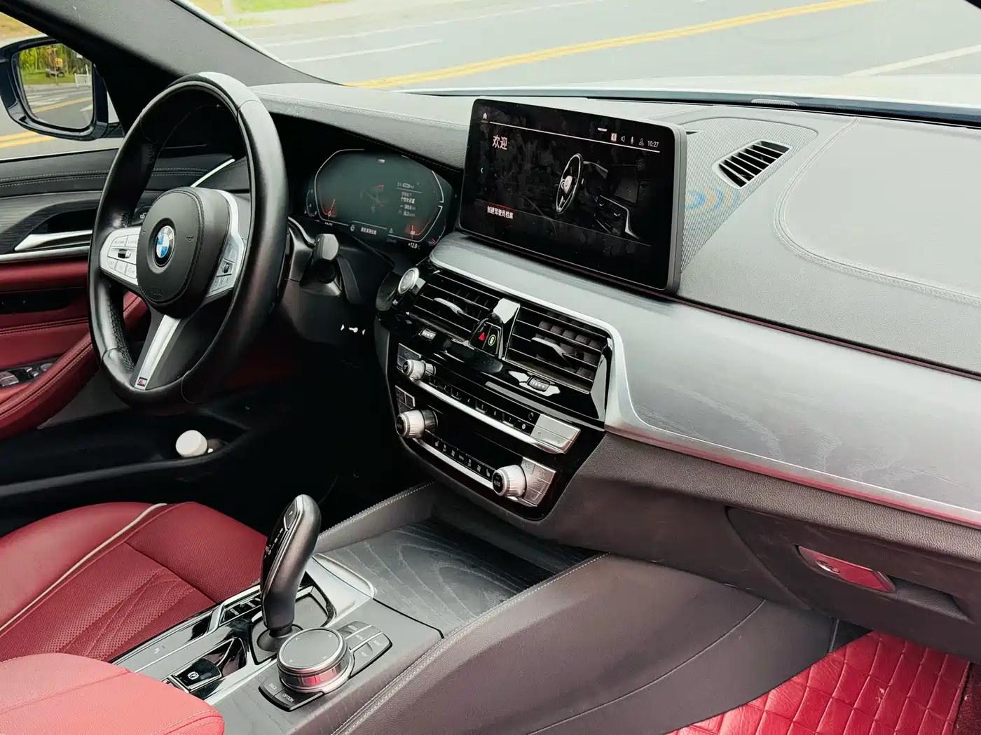 BMW 5 Series 2023 530Li Leading M Sport Package фото 7