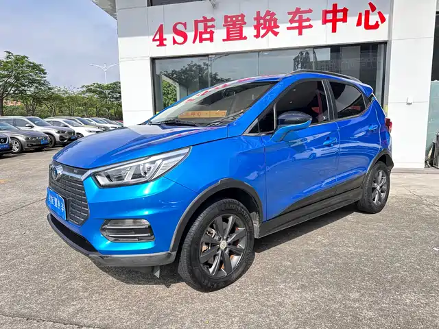 BYD Yuan New Energy 2019 EV360 Smart Connect Premium Edition — фото 1