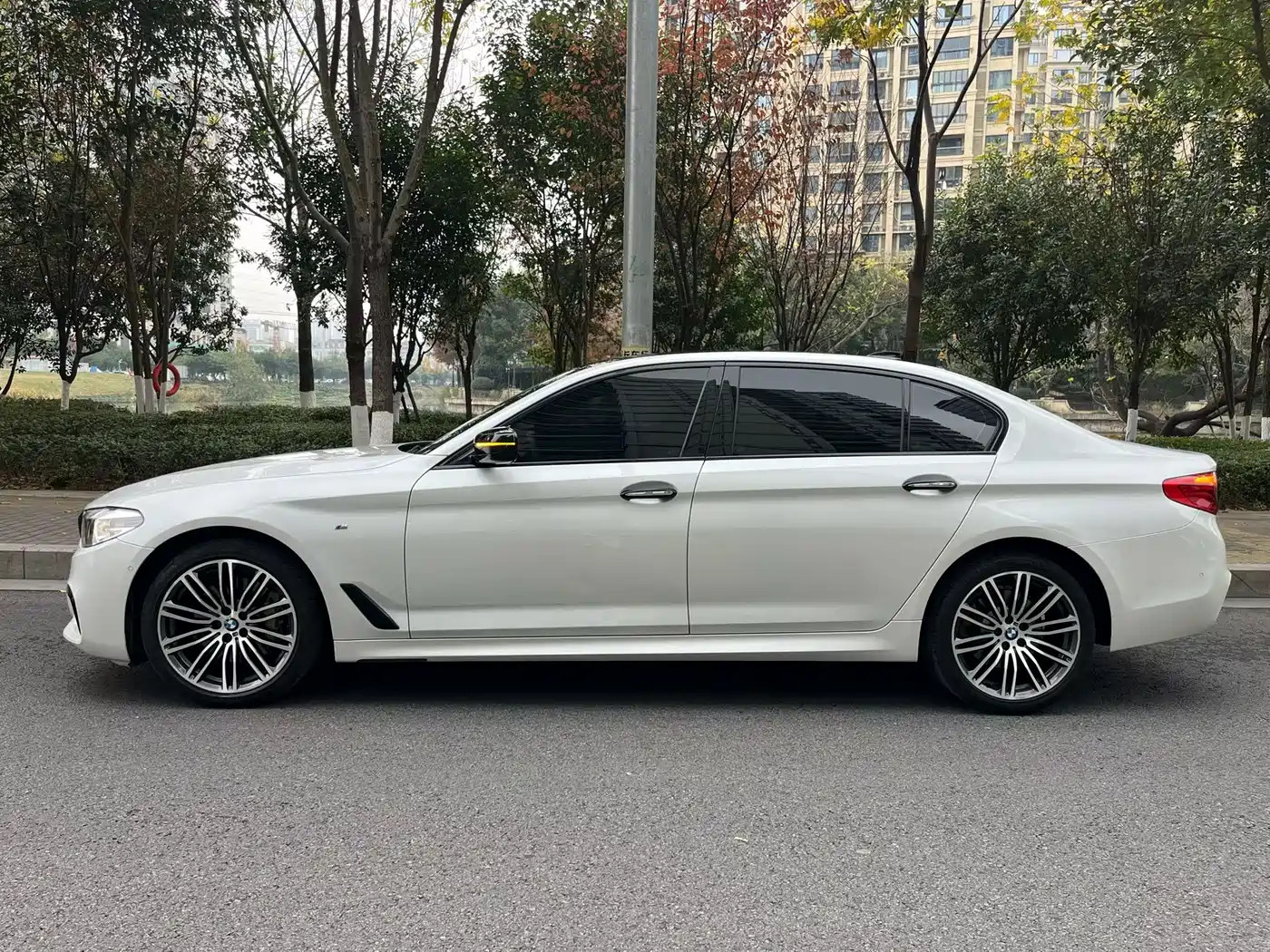 BMW 5 Series 2018 Facelift 530Li xDrive M Sport Package фото 4