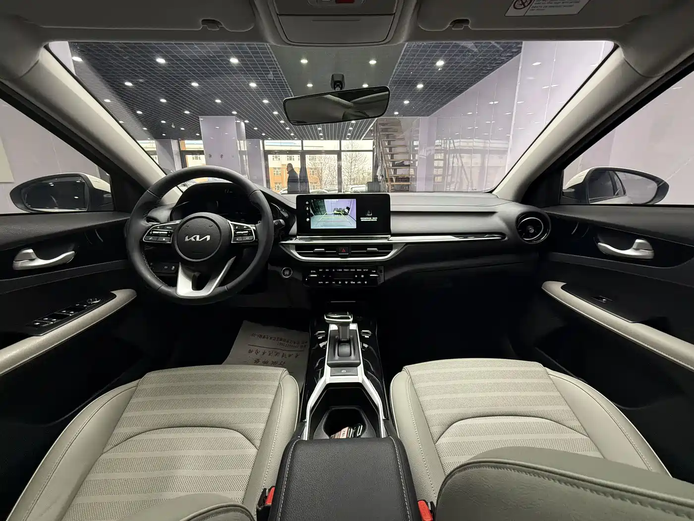 Kia K3 2023 Model 1.5L CVT Luxury Edition фото 14