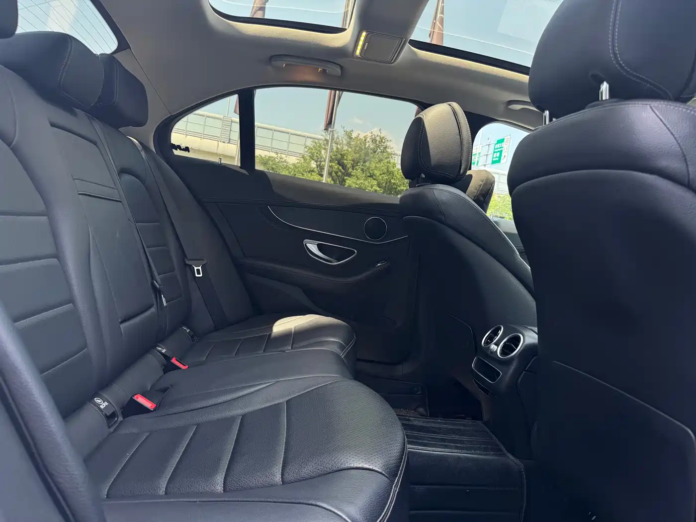 Mercedes-Benz C-Class 2019 Facelift C 260 L Sport фото 11