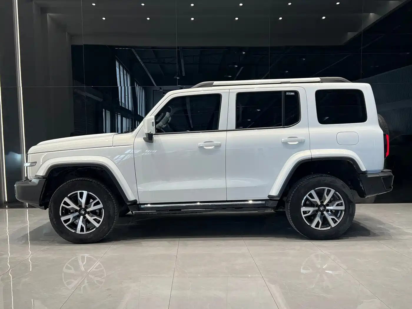 Tank 300 2024 2.0T Explorer фото 4