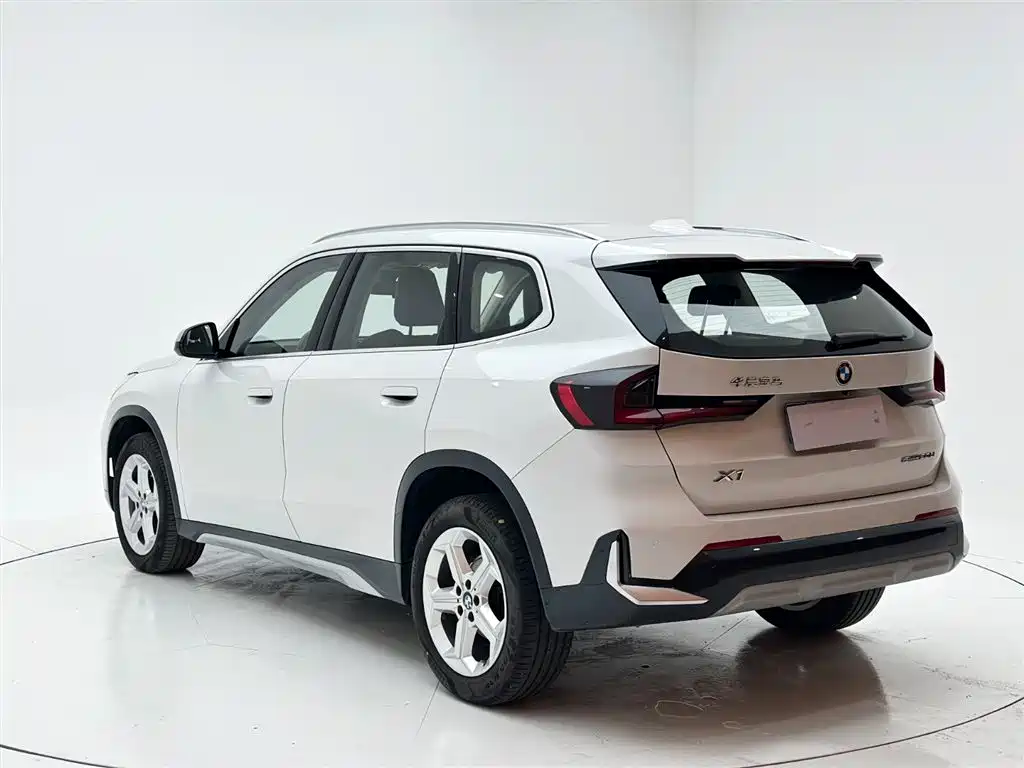BMW X1 2023 sDrive20Li X Design Package фото 4