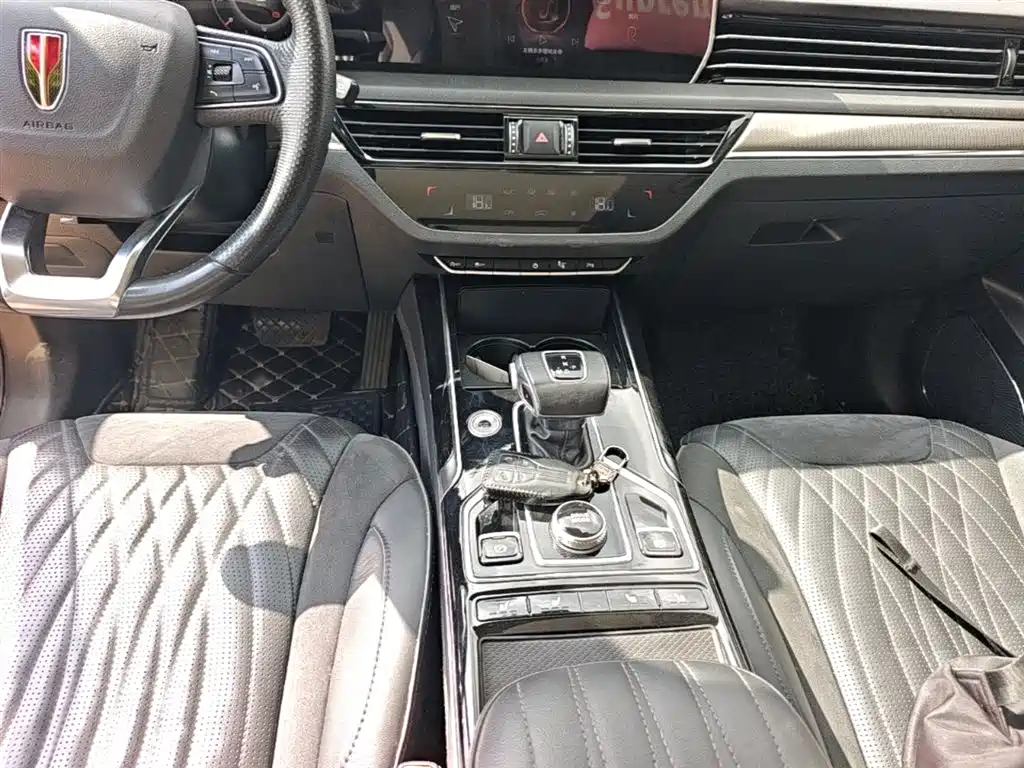 Hongqi HS5 2022 Facelift 2.0T Smart Flag Enjoyment AWD Edition фото 14