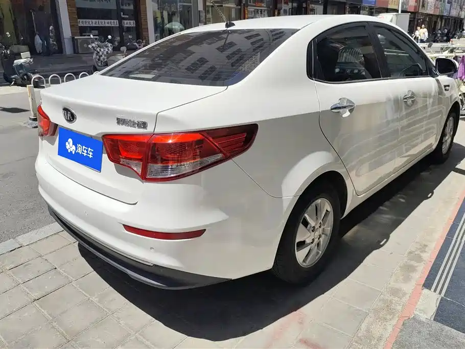 Kia K2 2015 Sedan 1.4L MT GLS фото 3