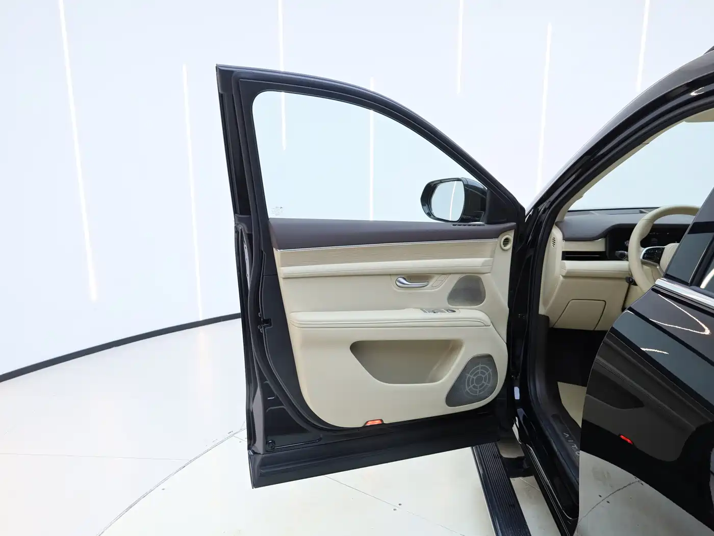 AITO Wenjie AITO M7 2024 1.5T Smart Drive RWD Ultra 5-seater фото 16