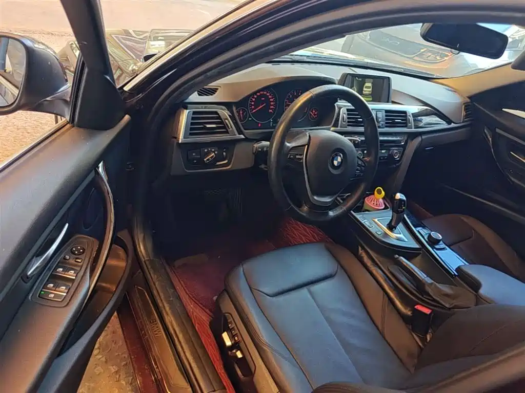 BMW 3 Series 2017 320Li Fashion фото 12