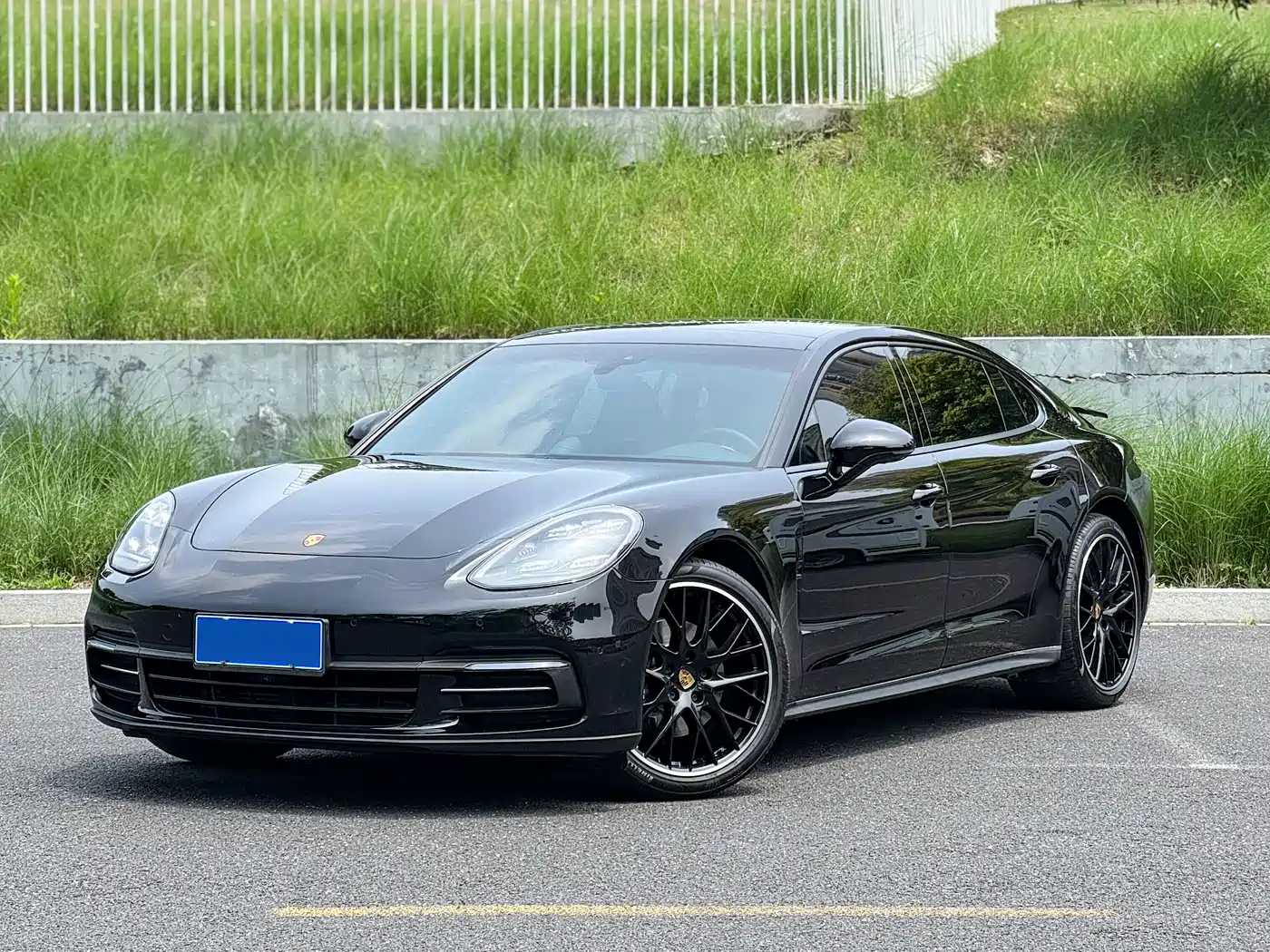 Porsche Panamera 2017 Panamera 4 Executive Long Wheelbase 3.0T