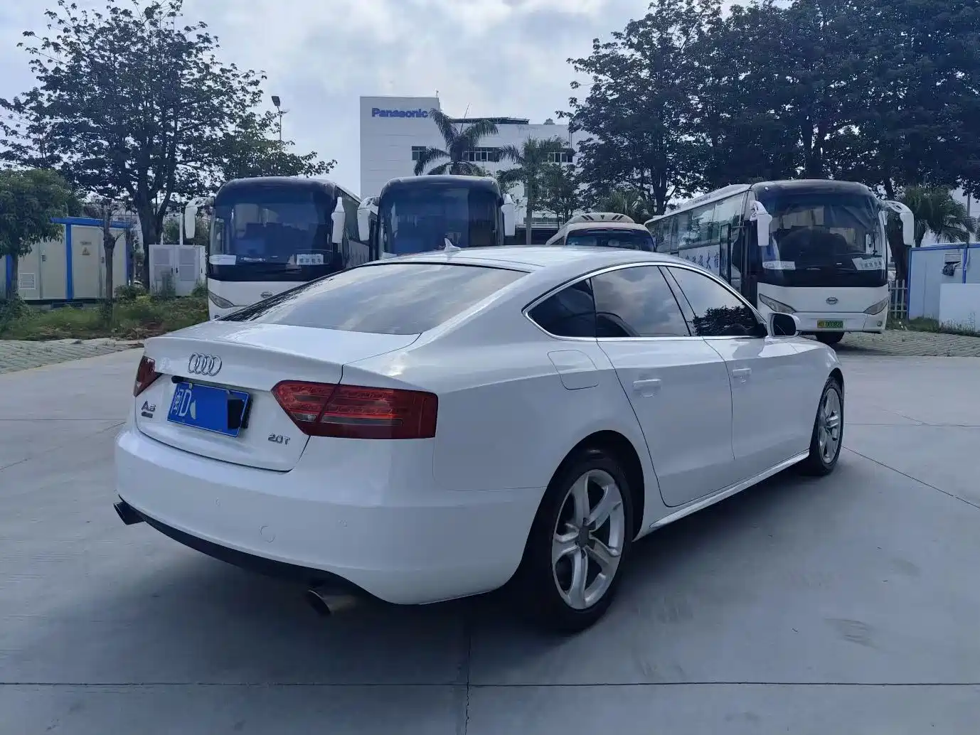 Audi A5 (Import) 2011 2010 2.0TFSI Sportback Luxury