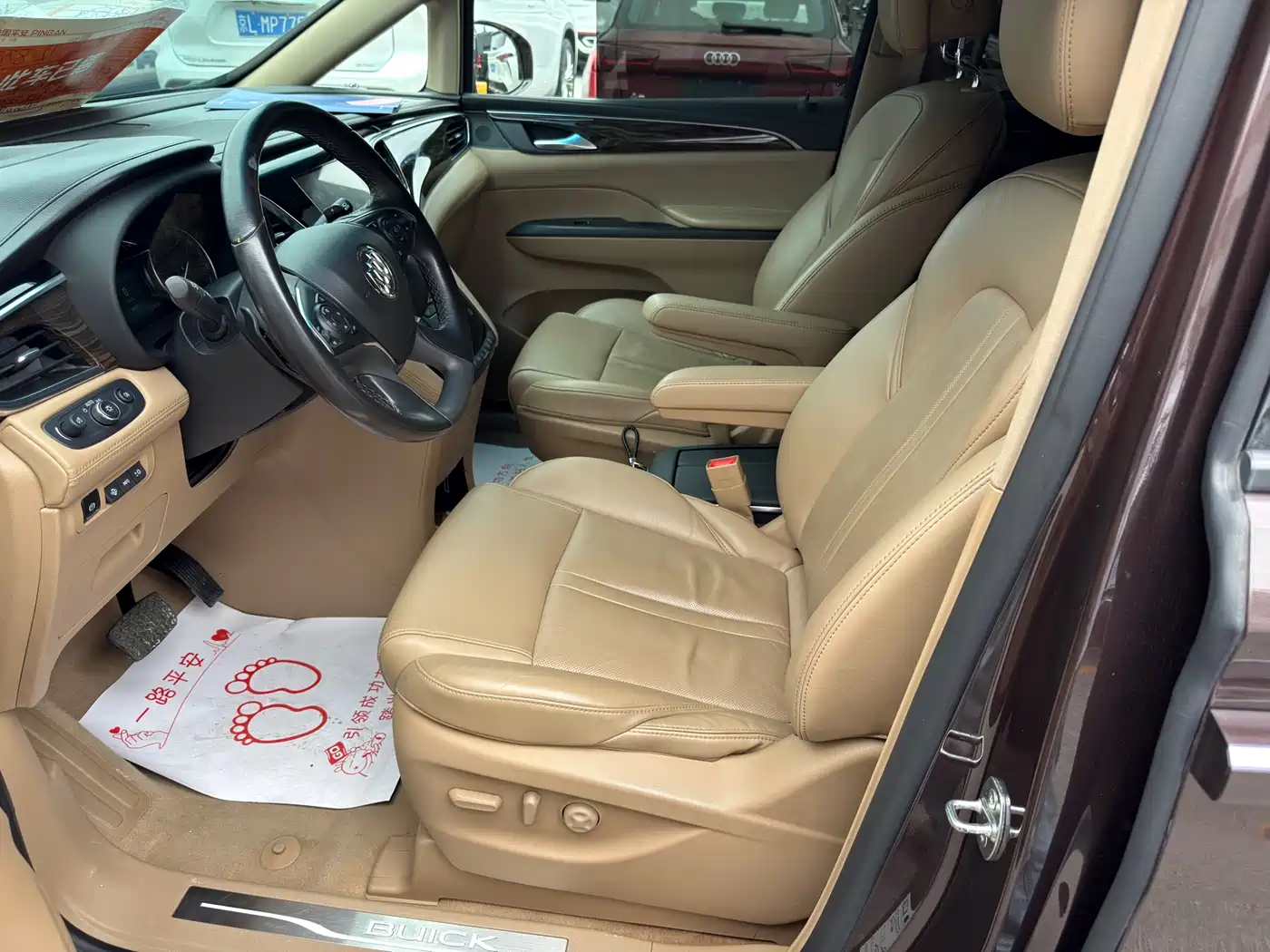 Buick GL8 2017 ES 28T Flagship China V фото 4