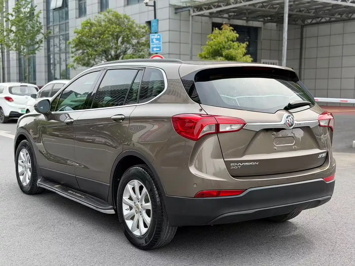 Buick Envision Plus 2018 20T 2WD Leading фото 11