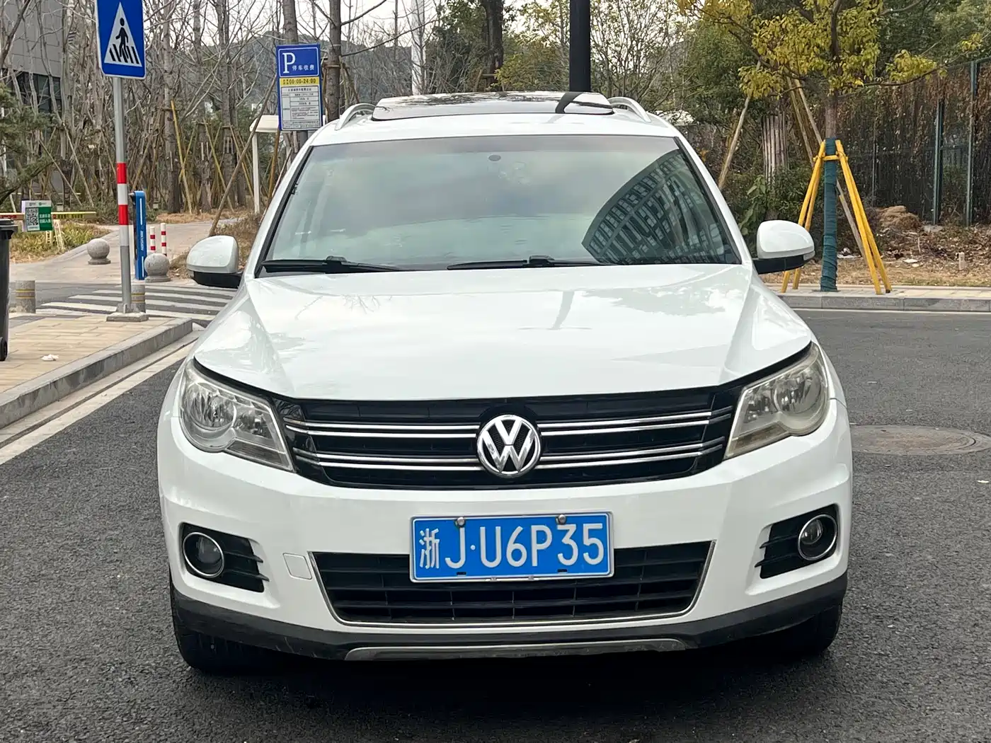 Volkswagen Tiguan 2012 2.0TSI Automatic 4WD Elite Edition фото 2