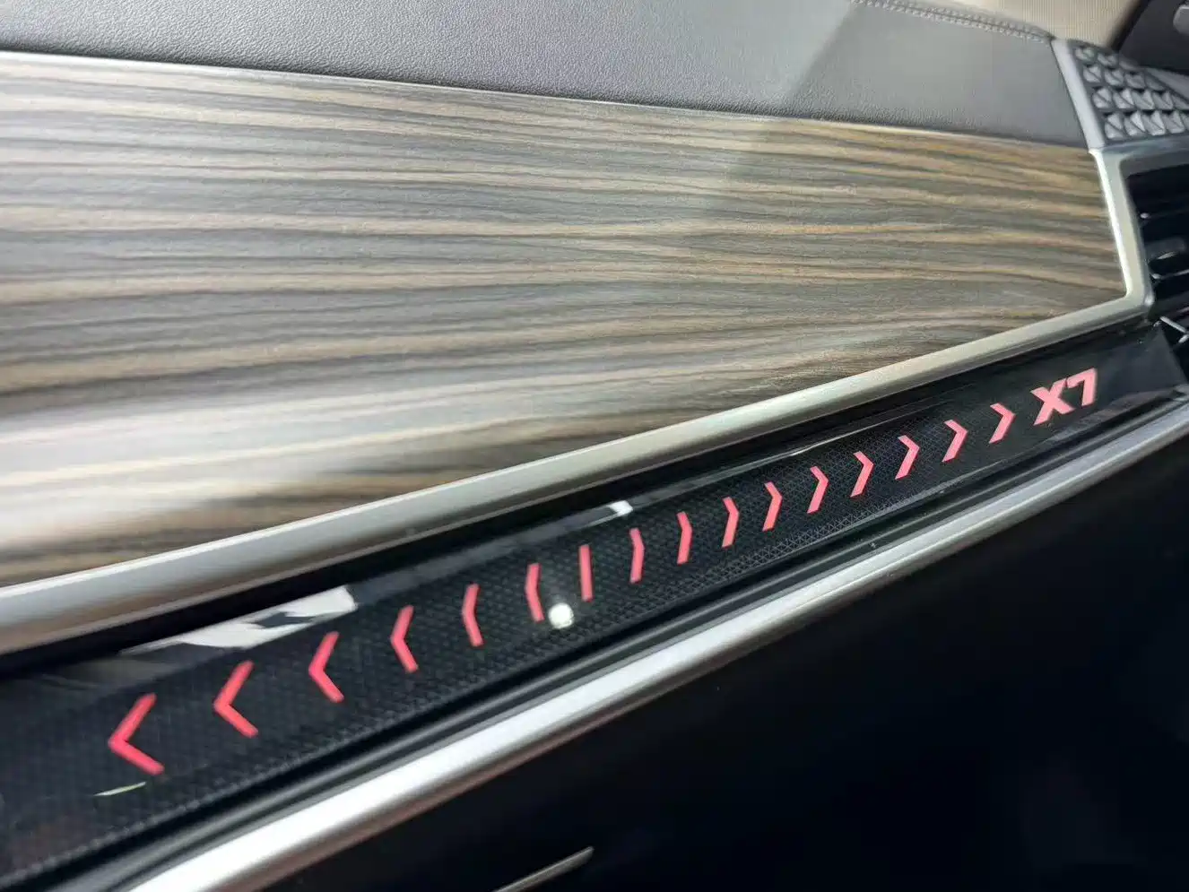 BMW X7 2024 xDrive40i Leading Luxury Package фото 16