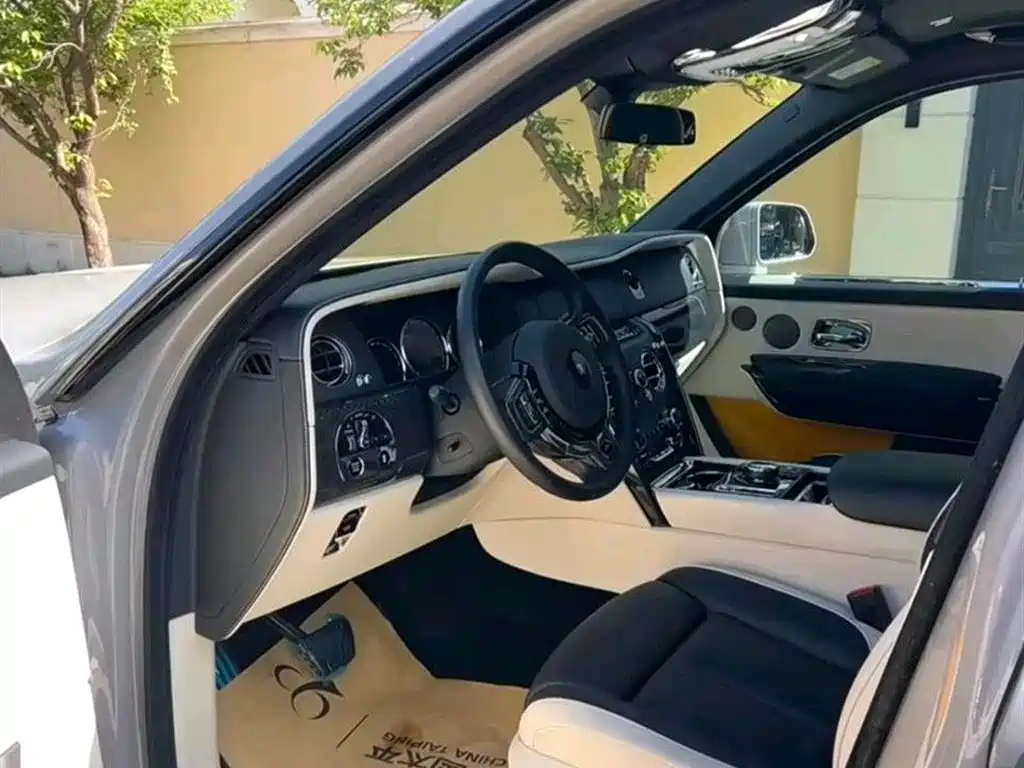Rolls-Royce Cullinan 2022 2020 Black Badge