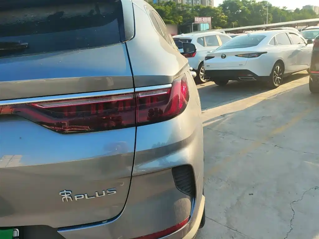 BYD Song PLUS PHEV 2021 DM-i 110KM Flagship PLUS фото 8