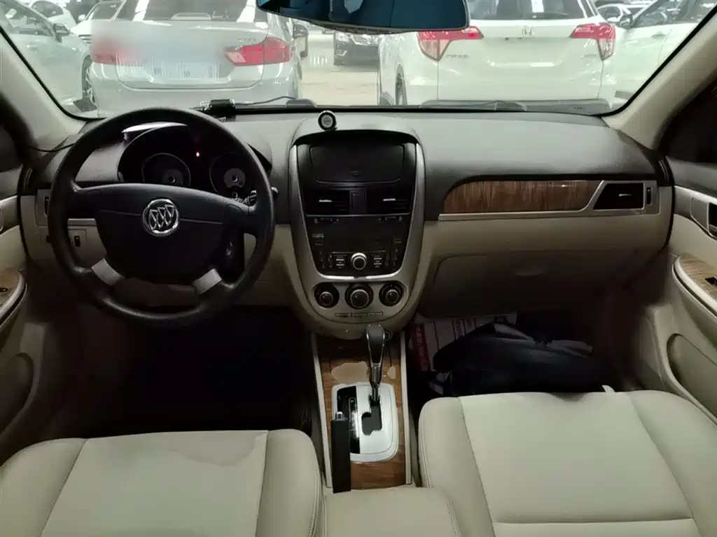 Buick Excelle 2015 1.5L Automatic Classic фото 10